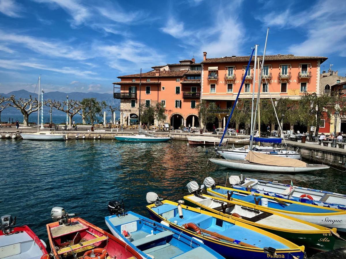 Albergo Gardesana Torri Del Benaco Exterior foto